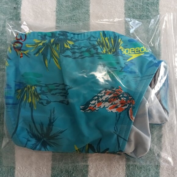 SPEEDO SWIM BRIEF, SIZE 30", BLUE TROPICAL PATTERN - (*) Pre-owned - Picture 8 of 8